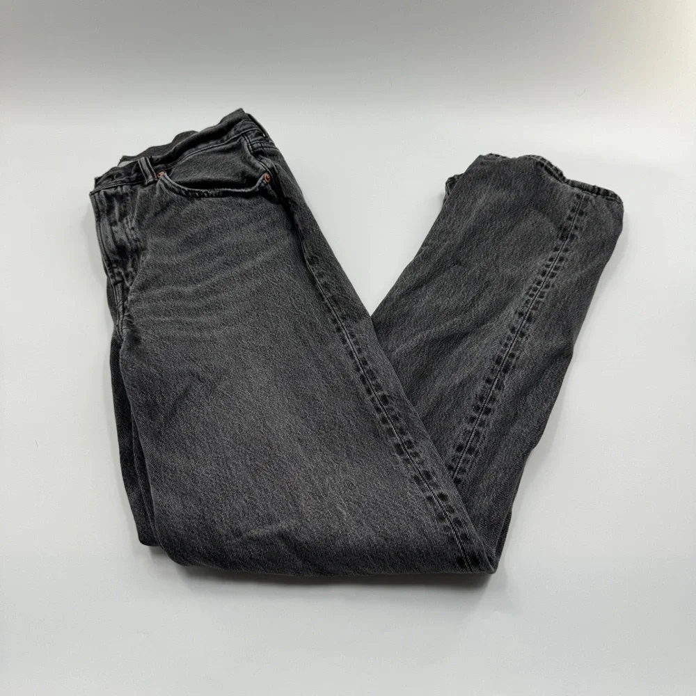 American Eagle Slouch Black Distressed Jeans Size 6 Zipper Fly - Picture 1 of 8